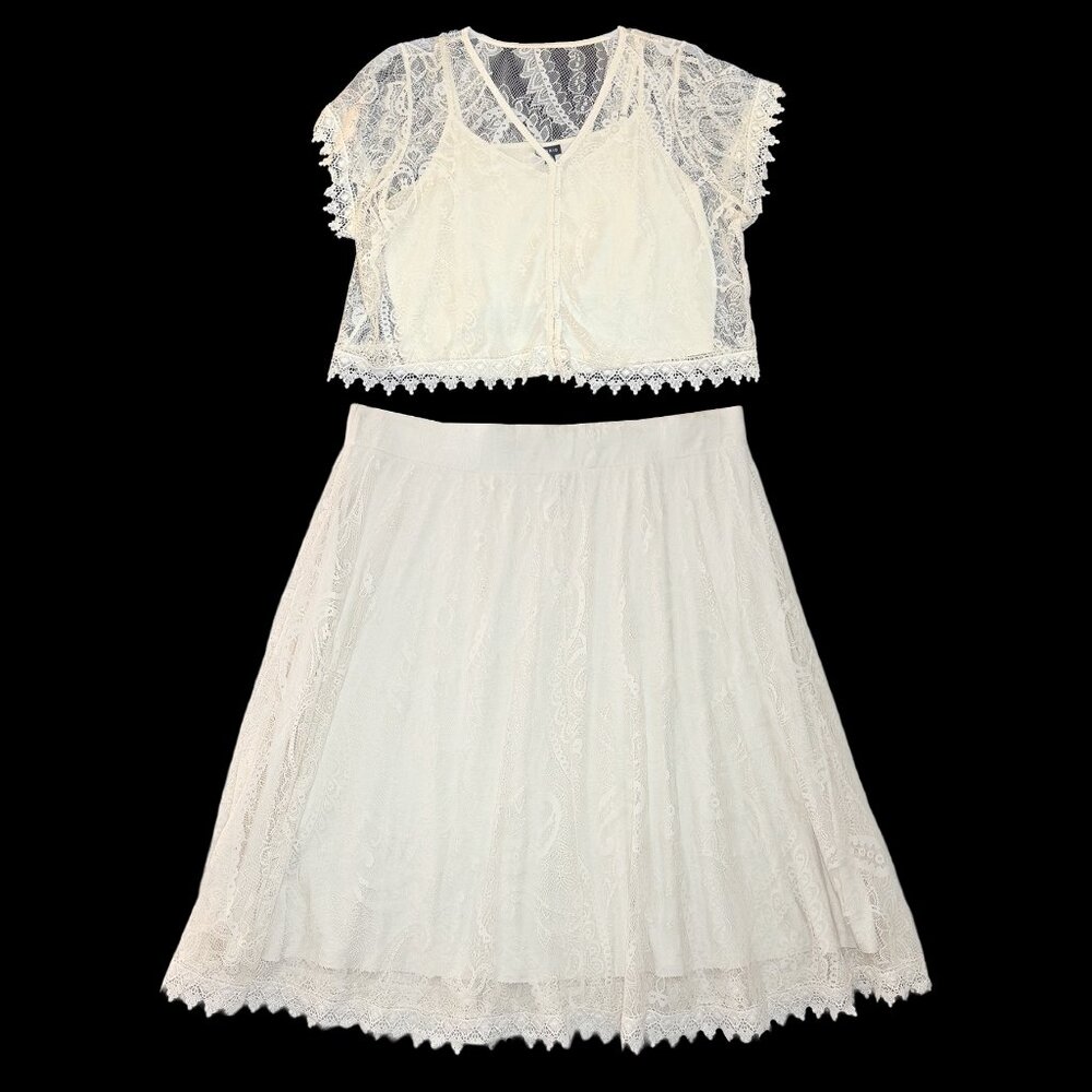Torrid ivory midi lace crop top and skirt Set 3x